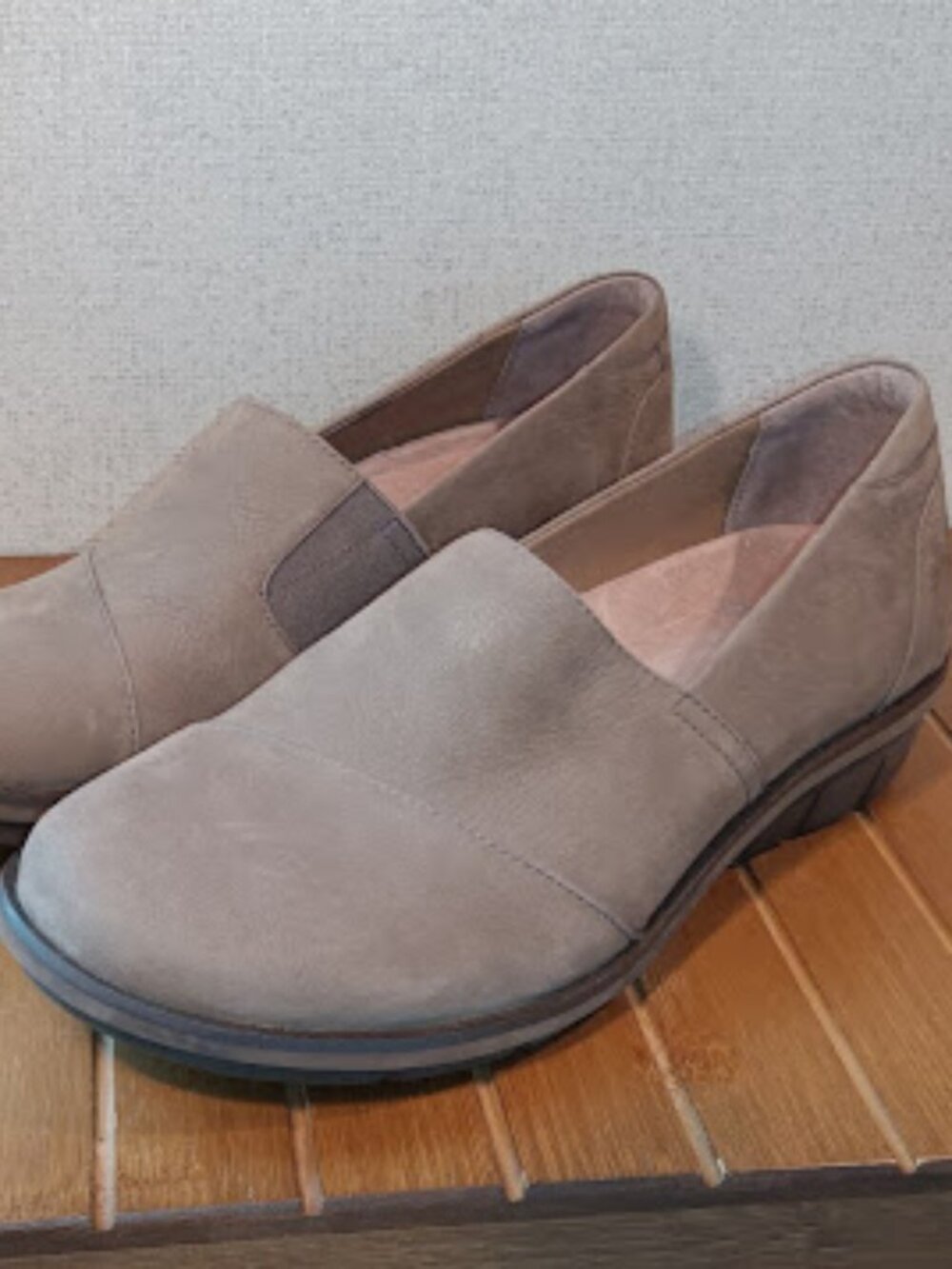 Dansko Slip On Loafers EU 38 US 7.5-8 Tan Brown Julia Nubuck Leather Wedge